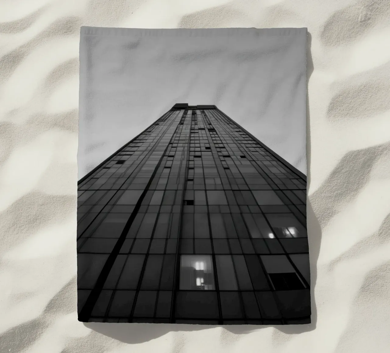 Vertige Urbain beach towel by Black & White