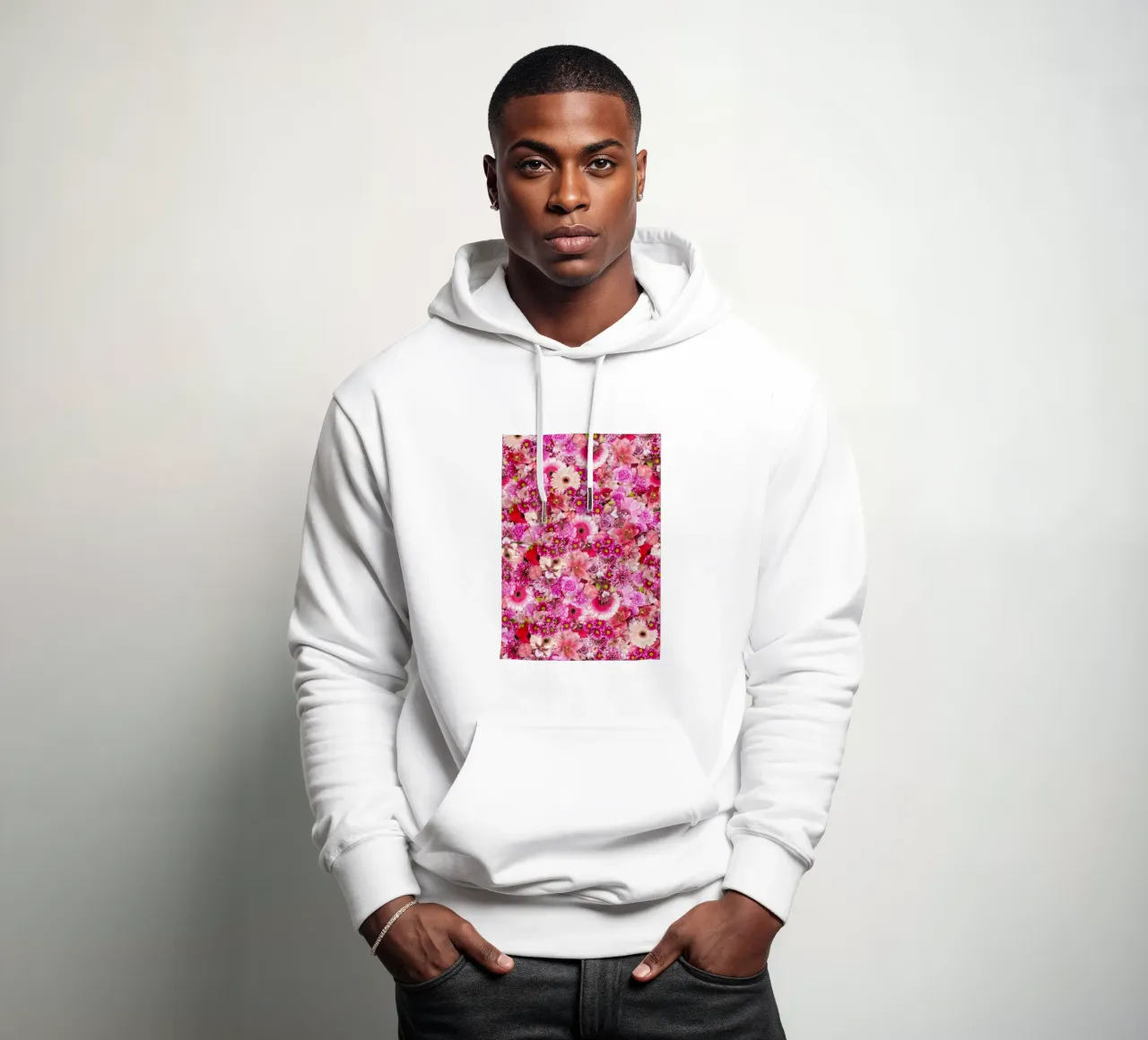 Pink Bloom Symphony - Design floreale di fiori rosa felpa con cappuccio da Curious Collections by Marielle Leenders