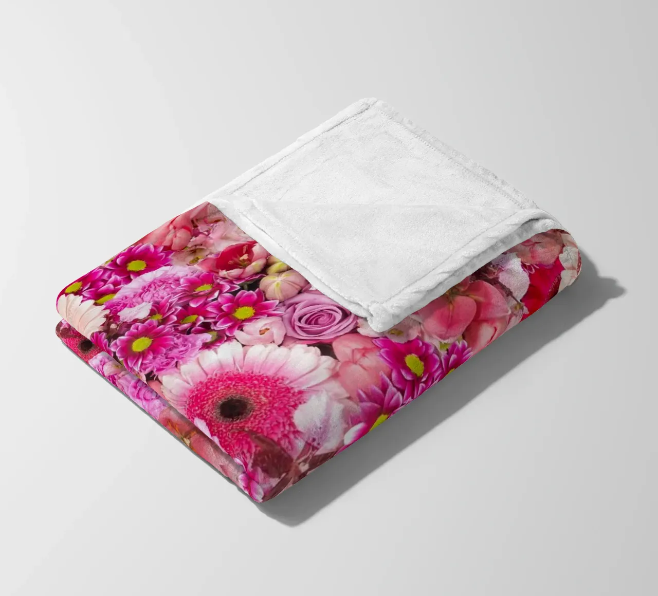 Pink Bloom Symphony - Design floreale di fiori rosa coperta in pile da Curious Collections by Marielle Leenders