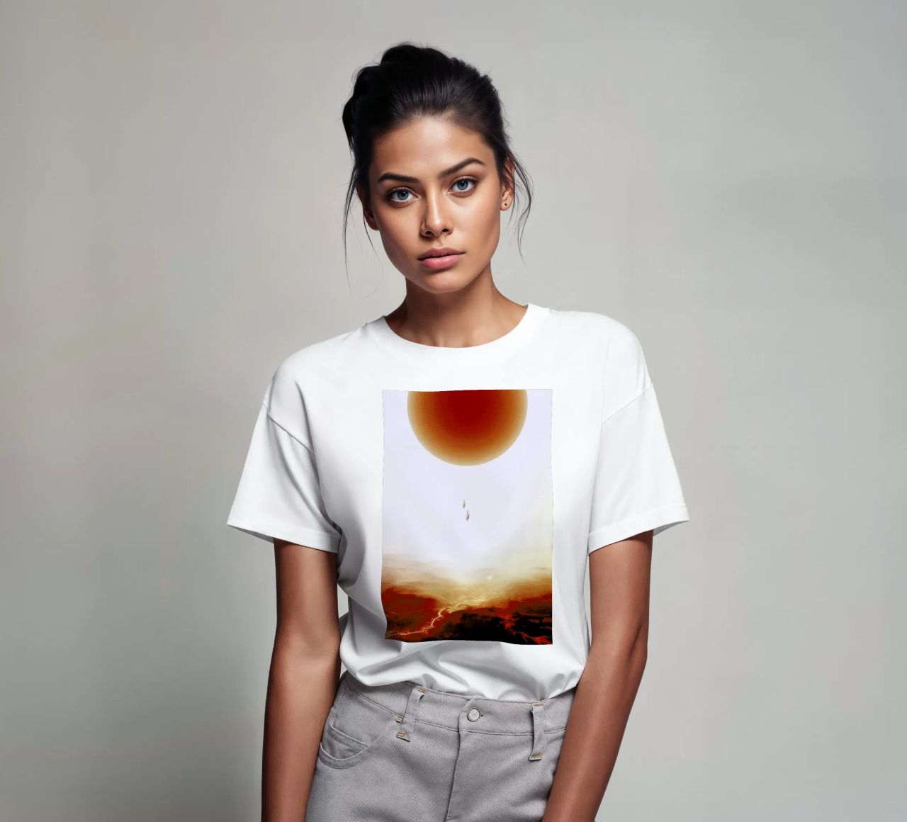 Descent of two skydivers over an alien red desert planet t-shirt da Stoian Hitrov