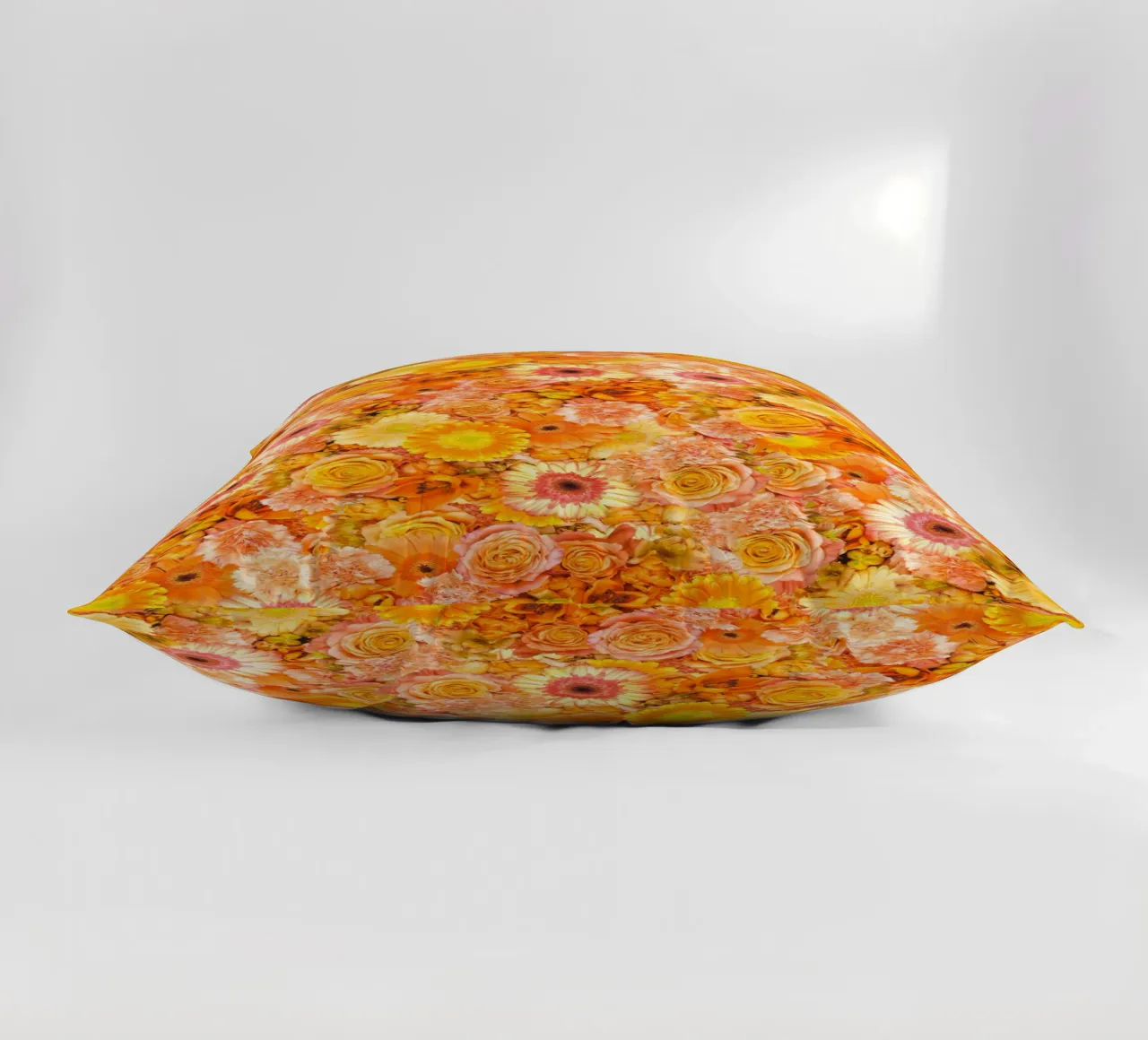 Un mare di arancione - Fiori in piena fioritura cuscino da Curious Collections by Marielle Leenders