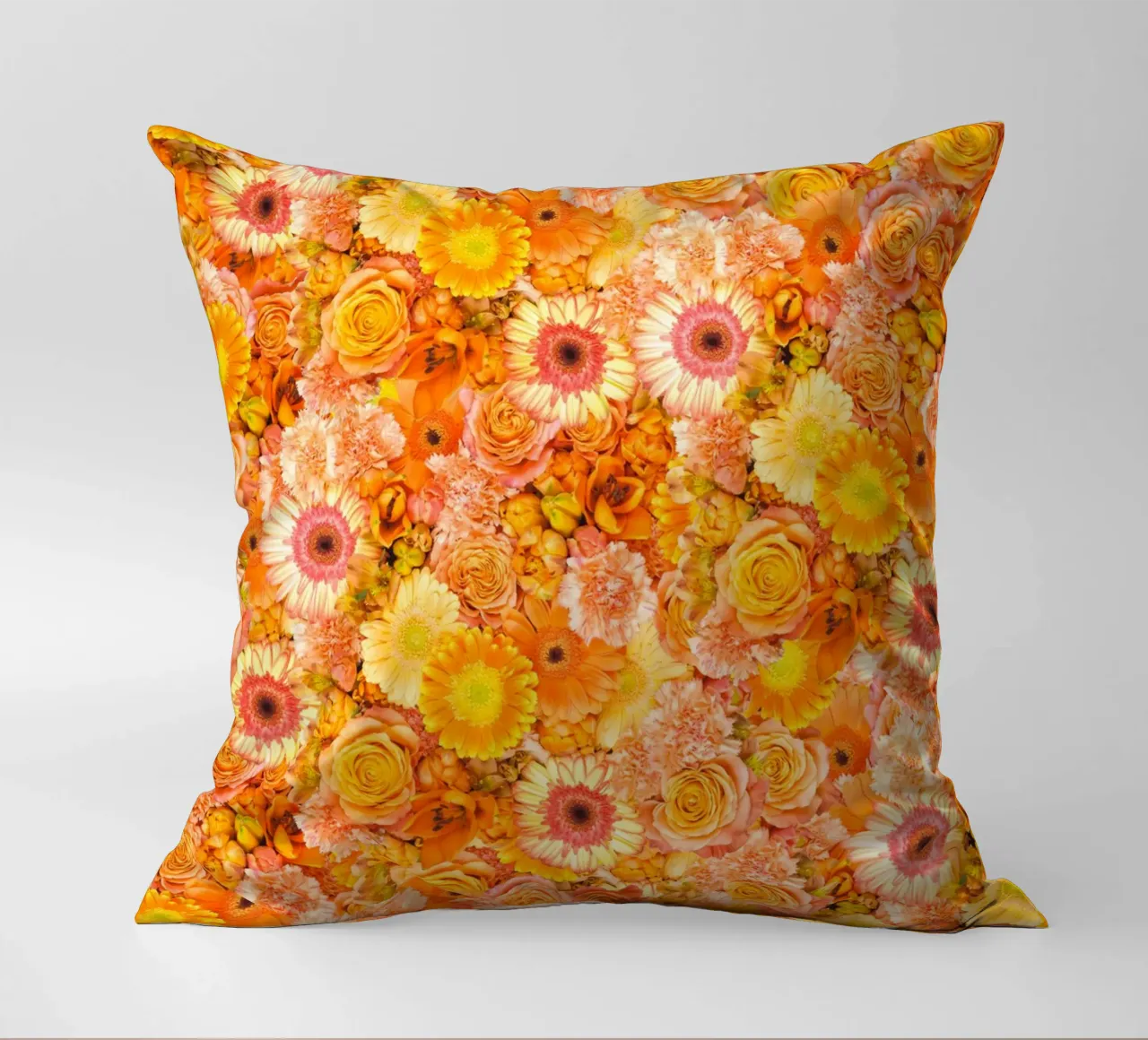 Un mare di arancione - Fiori in piena fioritura cuscino da Curious Collections by Marielle Leenders