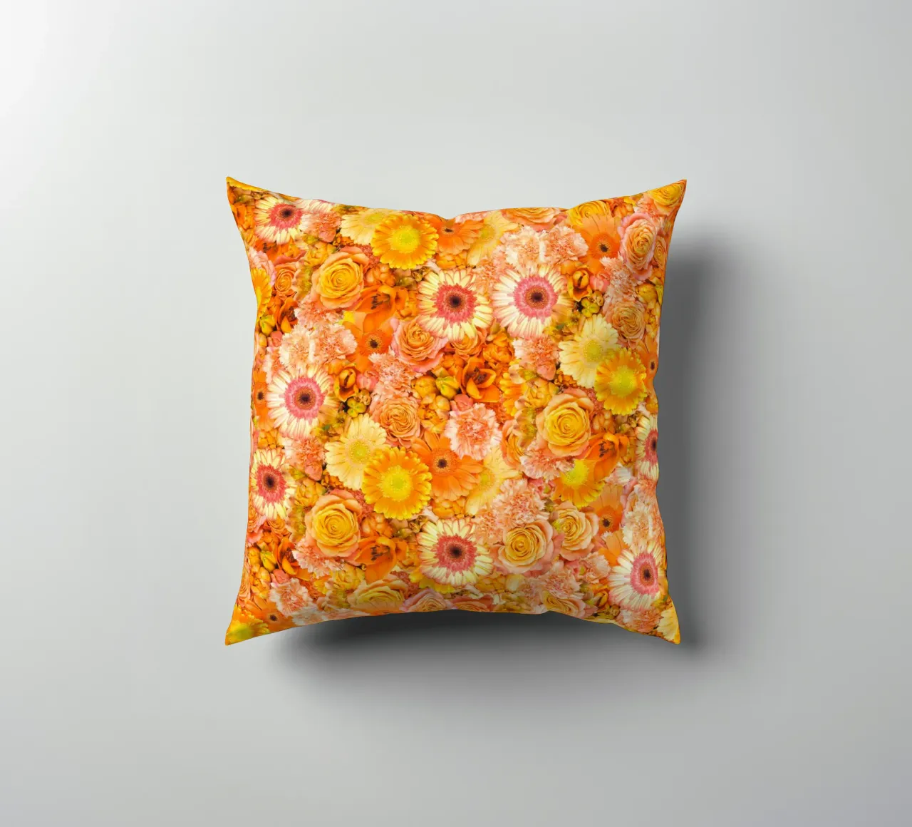 Un mare di arancione - Fiori in piena fioritura cuscino da Curious Collections by Marielle Leenders