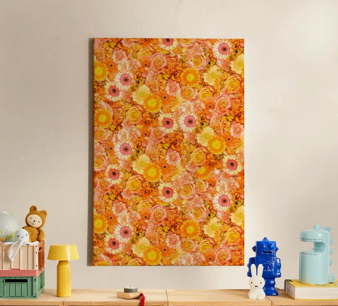 Un mare di arancione - Fiori in piena fioritura tela con Cornice a cassetta da Curious Collections by Marielle Leenders