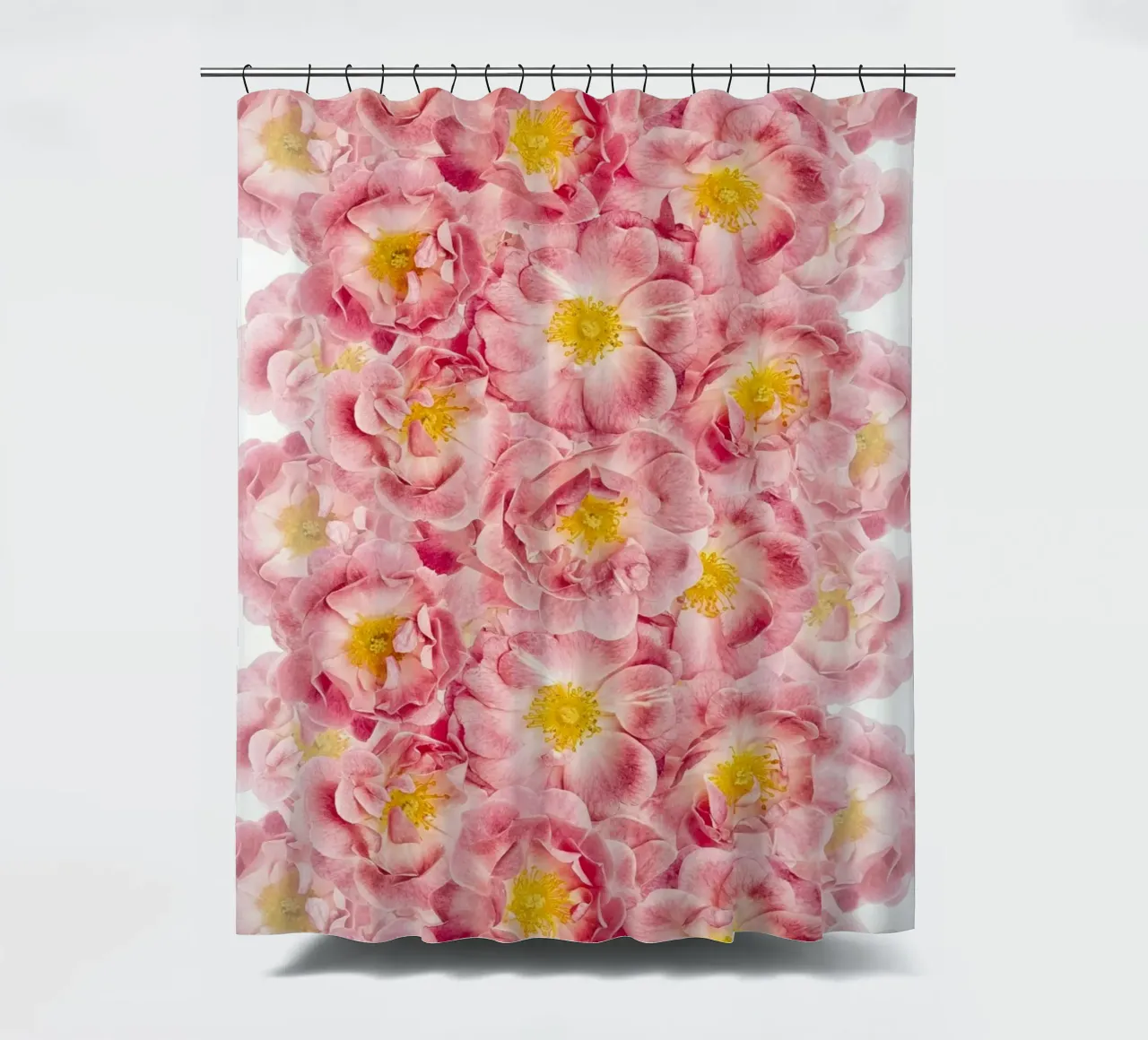 Un tocco di romanticismo - Rose rosa tenda da doccia da Curious Collections by Marielle Leenders