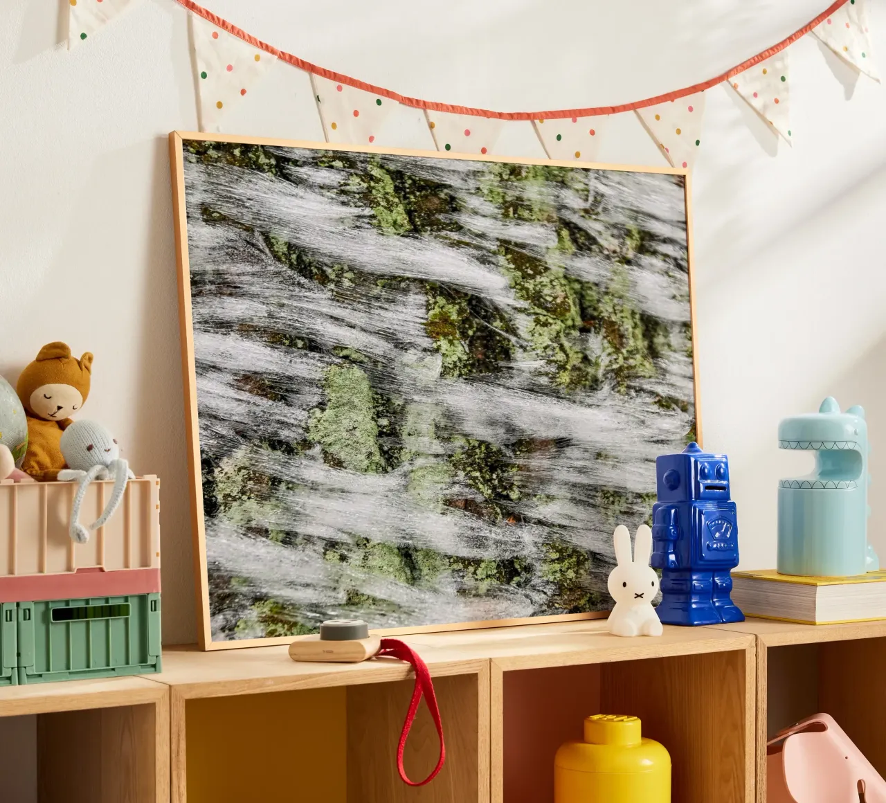 Design di muschio invernale: la natura incontra l'arte poster con telaio in legno da Whole©