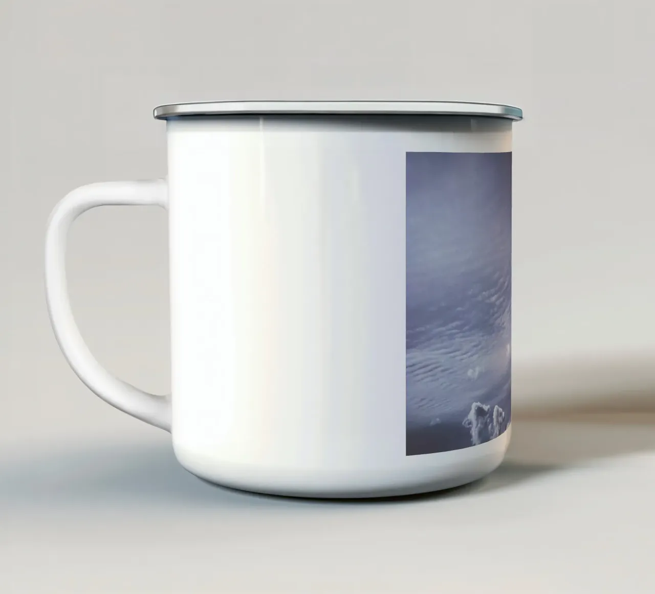 The Swell tazza in smalto da Pale Grain