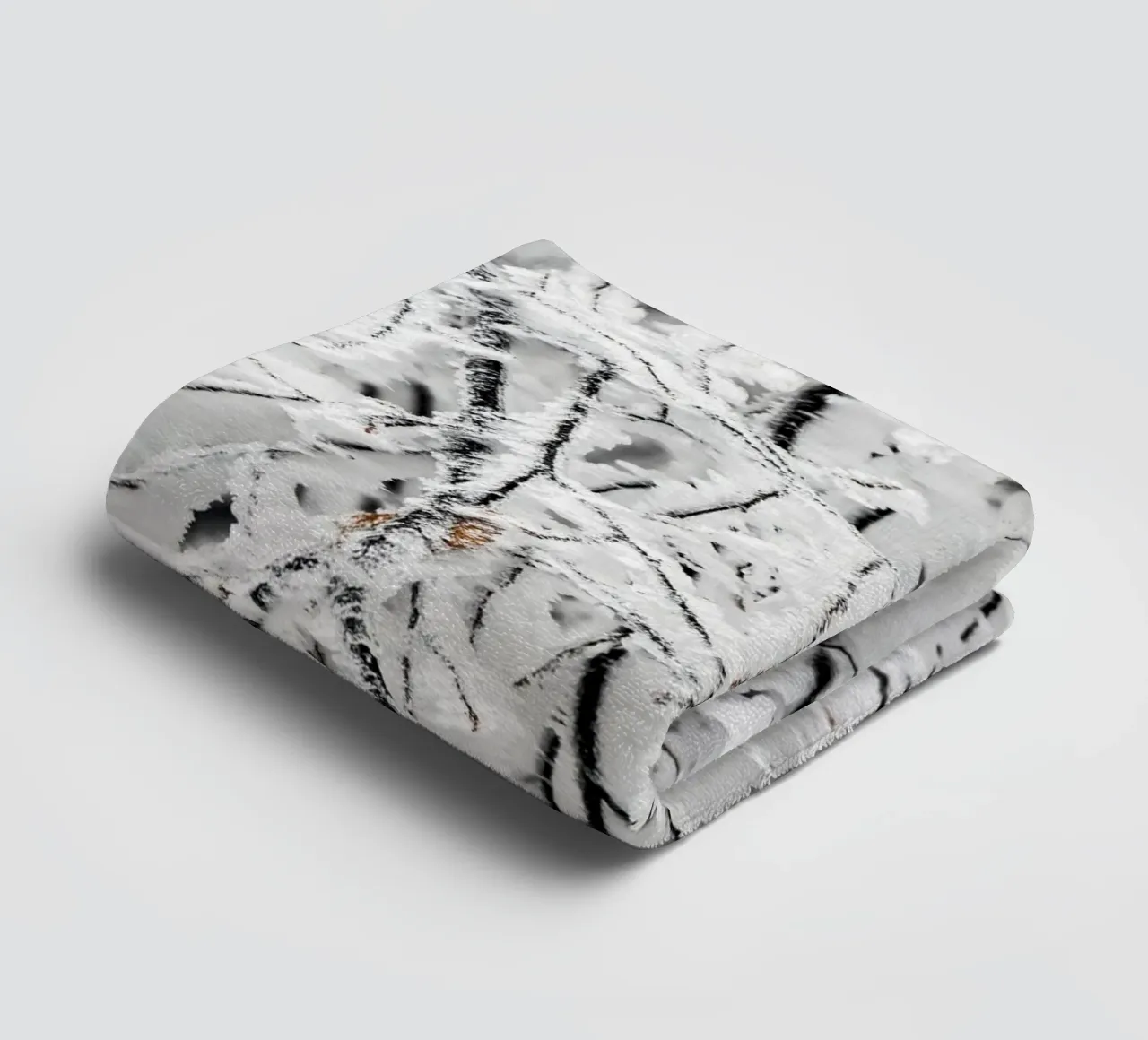 Branches enneigées - art structurel hivernal serviette de bain de Whole©