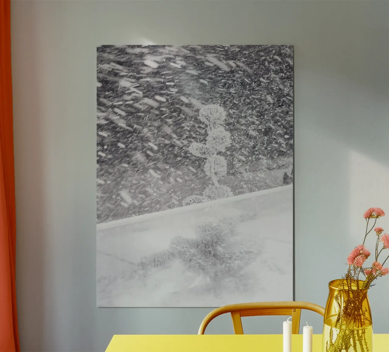 Schneesturm-Kunst – Winterliche Dynamik Poster von Whole©