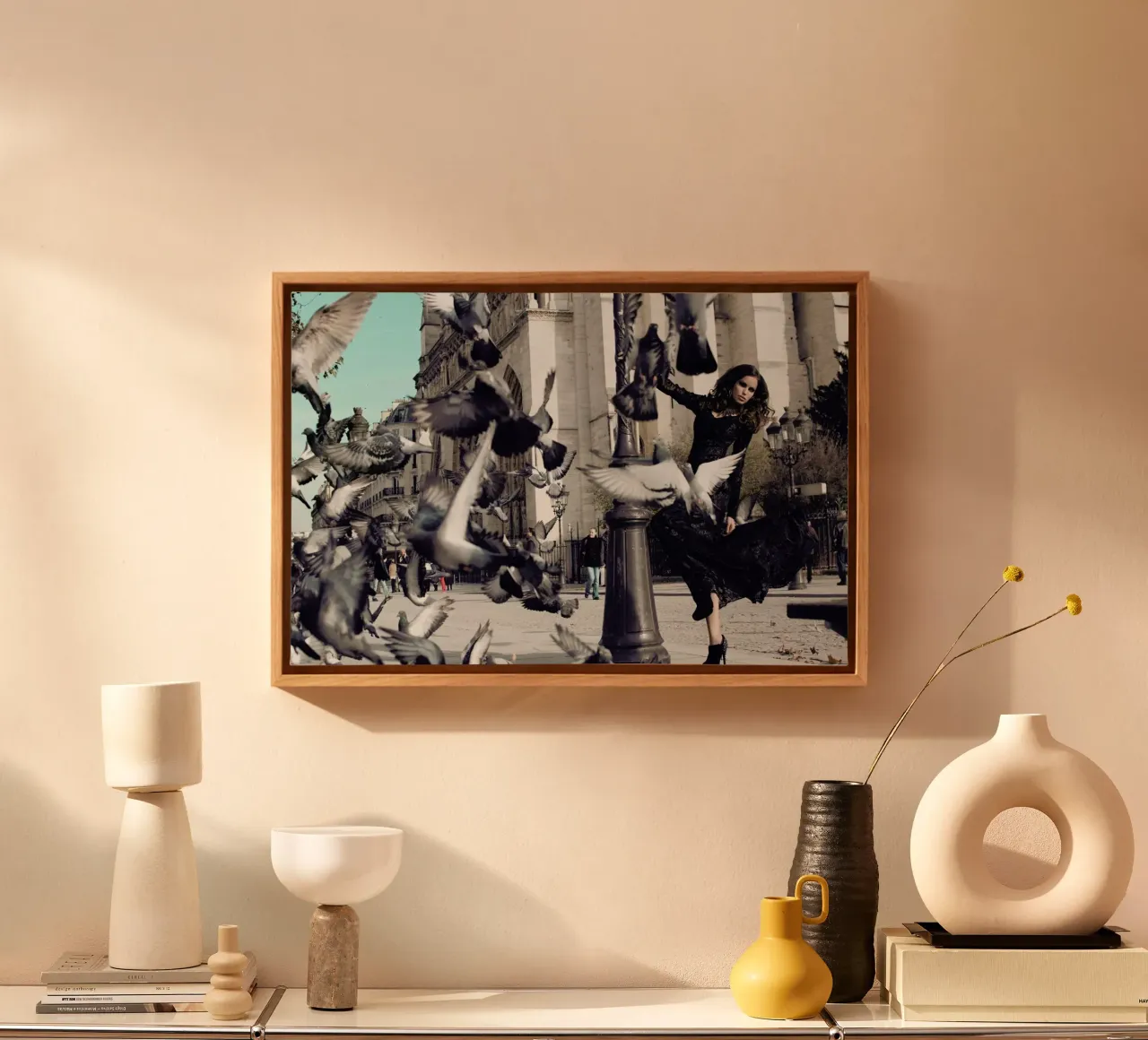 Doves in Paris II canvas met Baklijst van Marie Bärsch