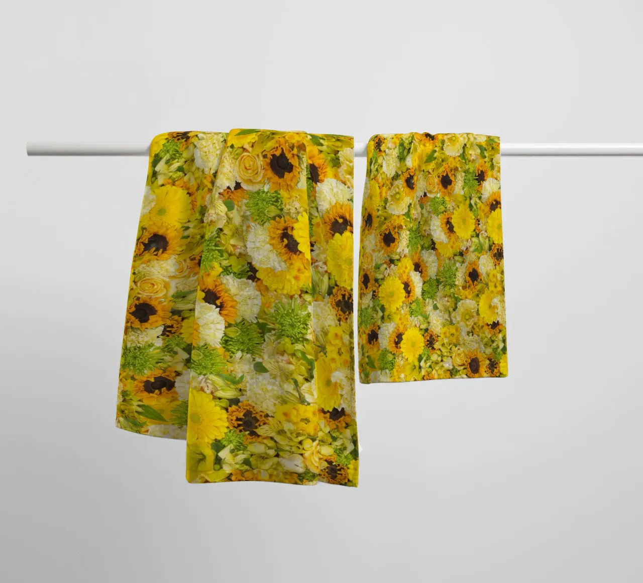 Un'esplosione di sole in ogni petalo - Fiori gialli asciugamano da bagno da Curious Collections by Marielle Leenders