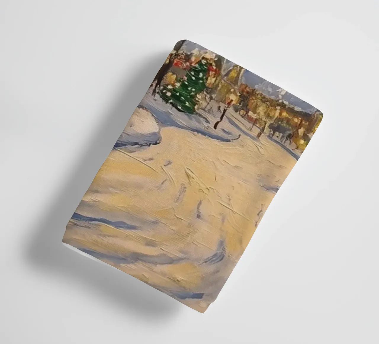 Città innevata nella notte di Natale asciugamano da bagno da Melloi Art Print