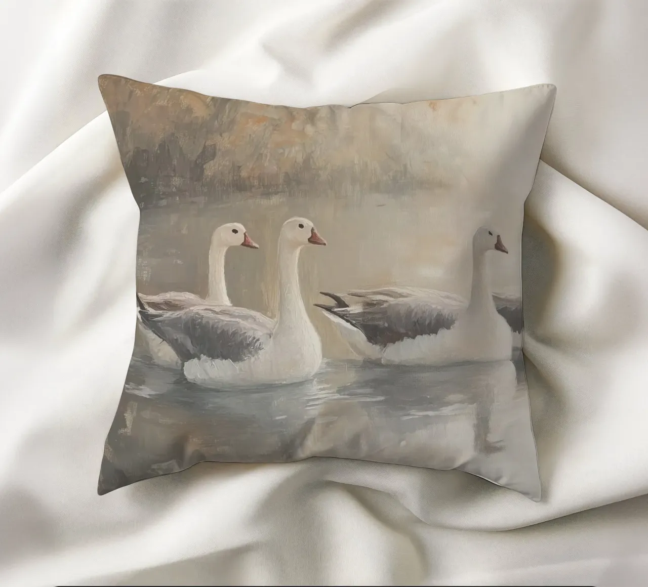 Oche tranquille sull'acqua cuscino da Melloi Art Print