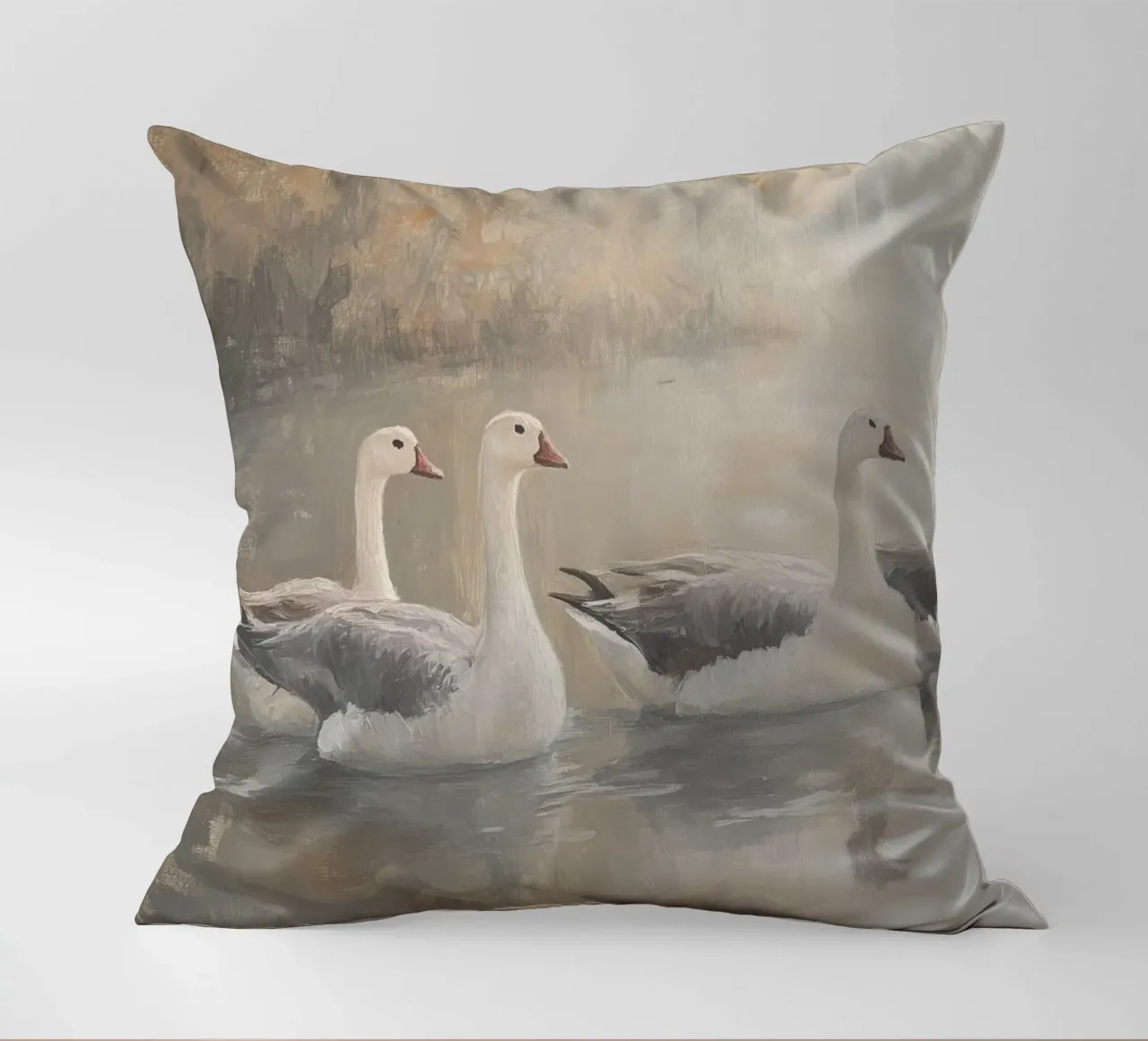 Oche tranquille sull'acqua cuscino da Melloi Art Print