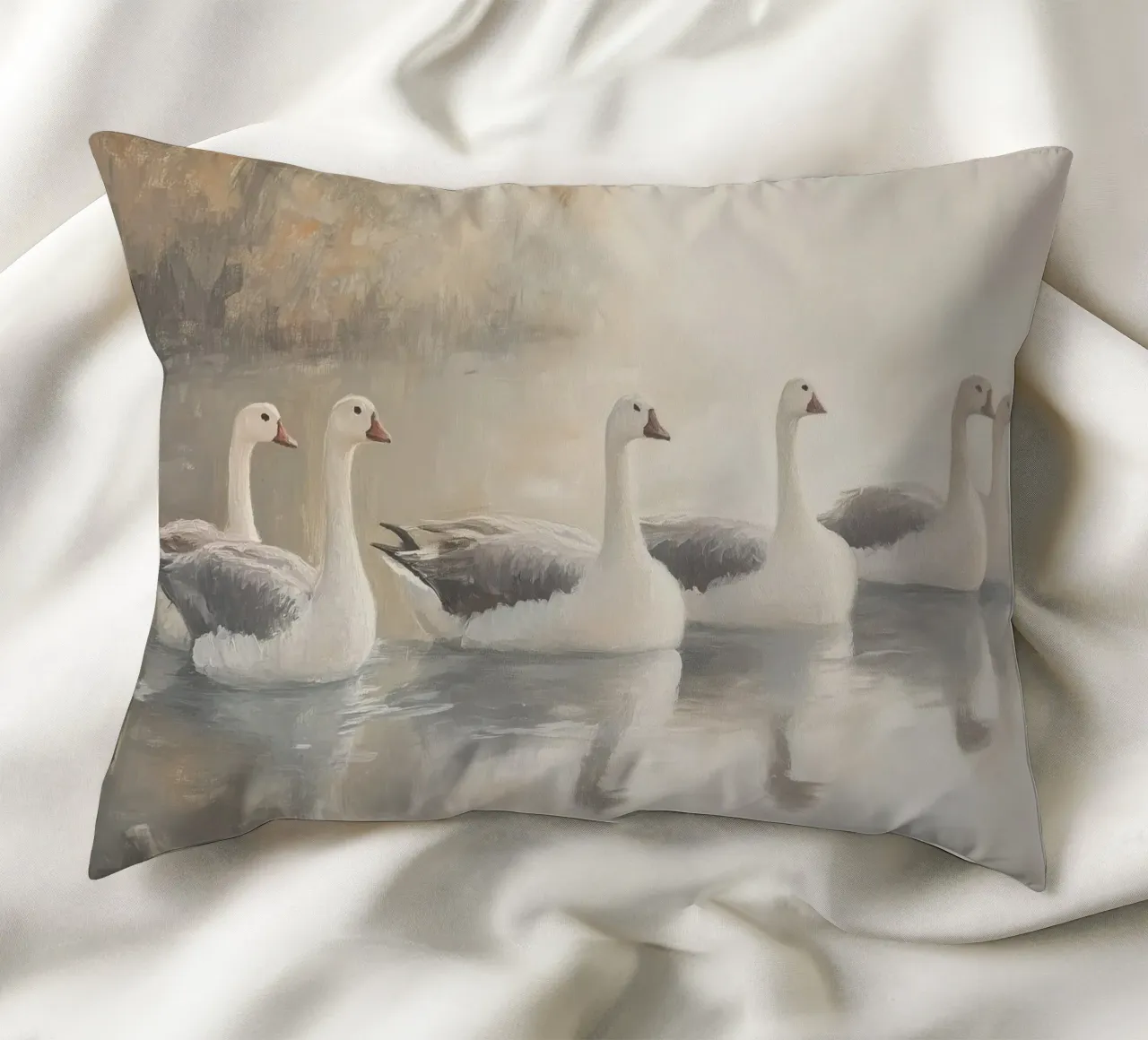 Oche tranquille sull'acqua cuscino da Melloi Art Print