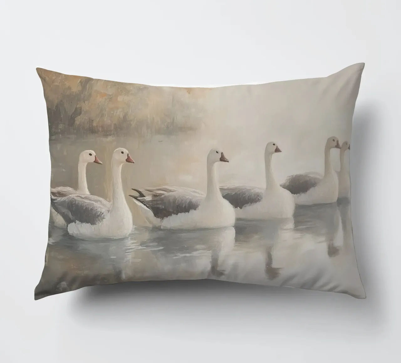 Oche tranquille sull'acqua cuscino da Melloi Art Print