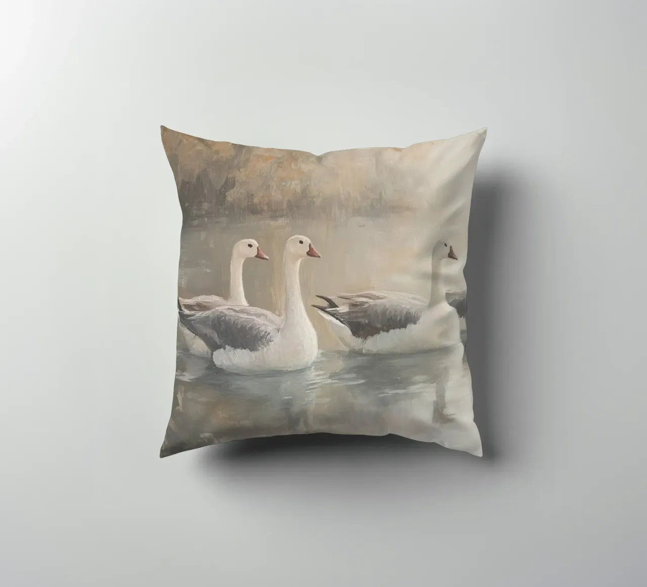 Oche tranquille sull'acqua cuscino da Melloi Art Print