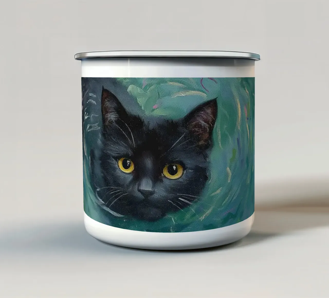 Gatto nero che nuota tra le ninfee tazza in smalto da Melloi Art Print