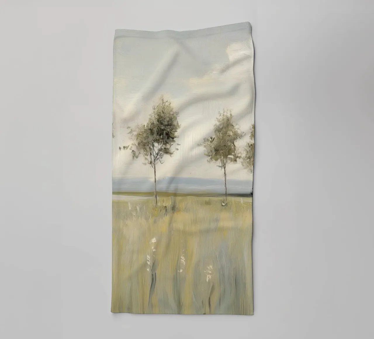 Alberi tranquilli in un campo illuminato dal sole asciugamano da bagno da Melloi Art Print