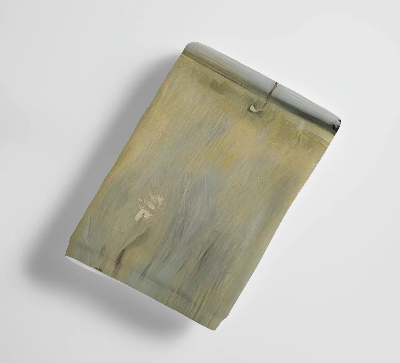 Alberi tranquilli in un campo illuminato dal sole asciugamano da bagno da Melloi Art Print