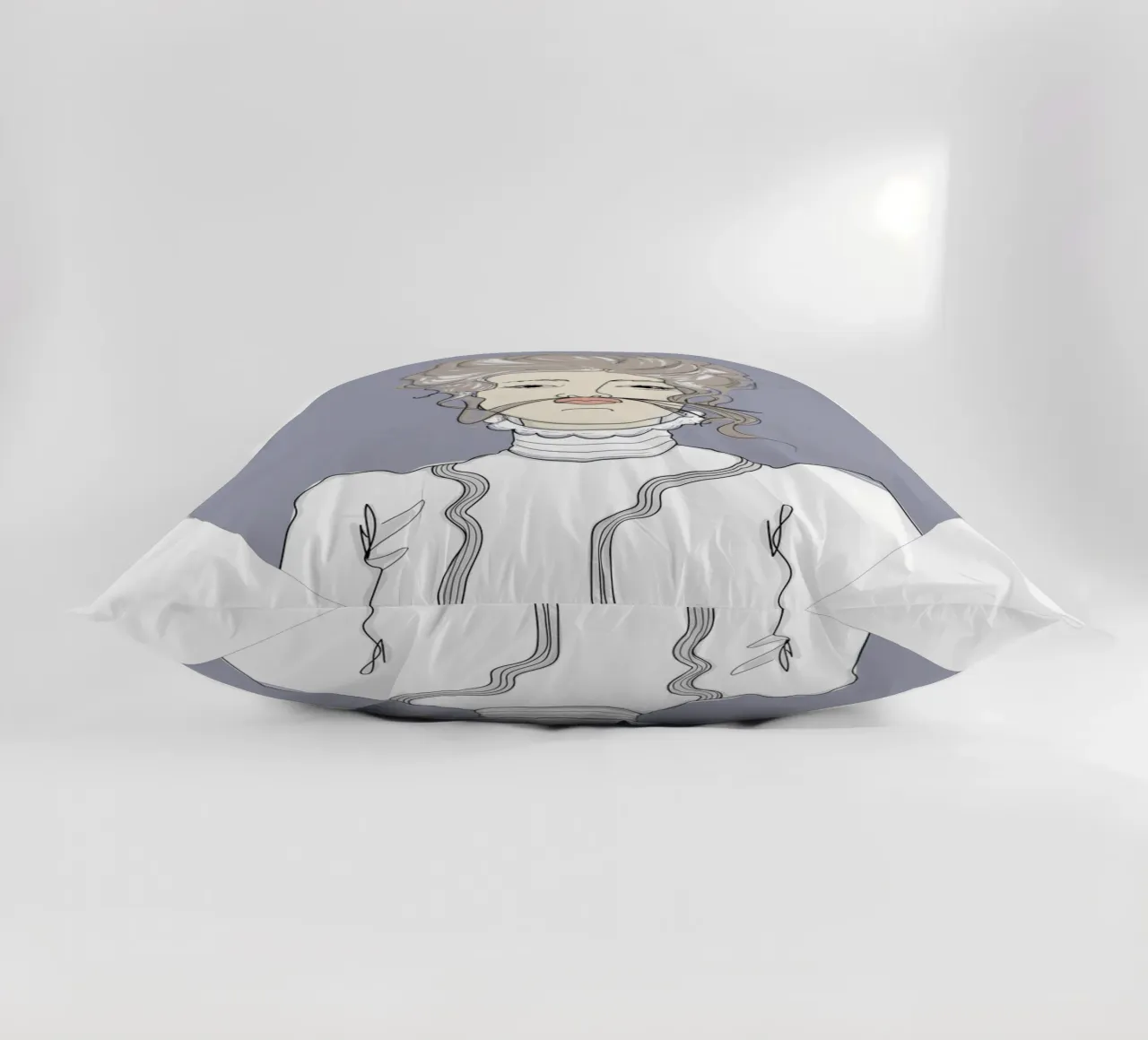 Victorian Vivvi decorative cushion by Christina Heitmann