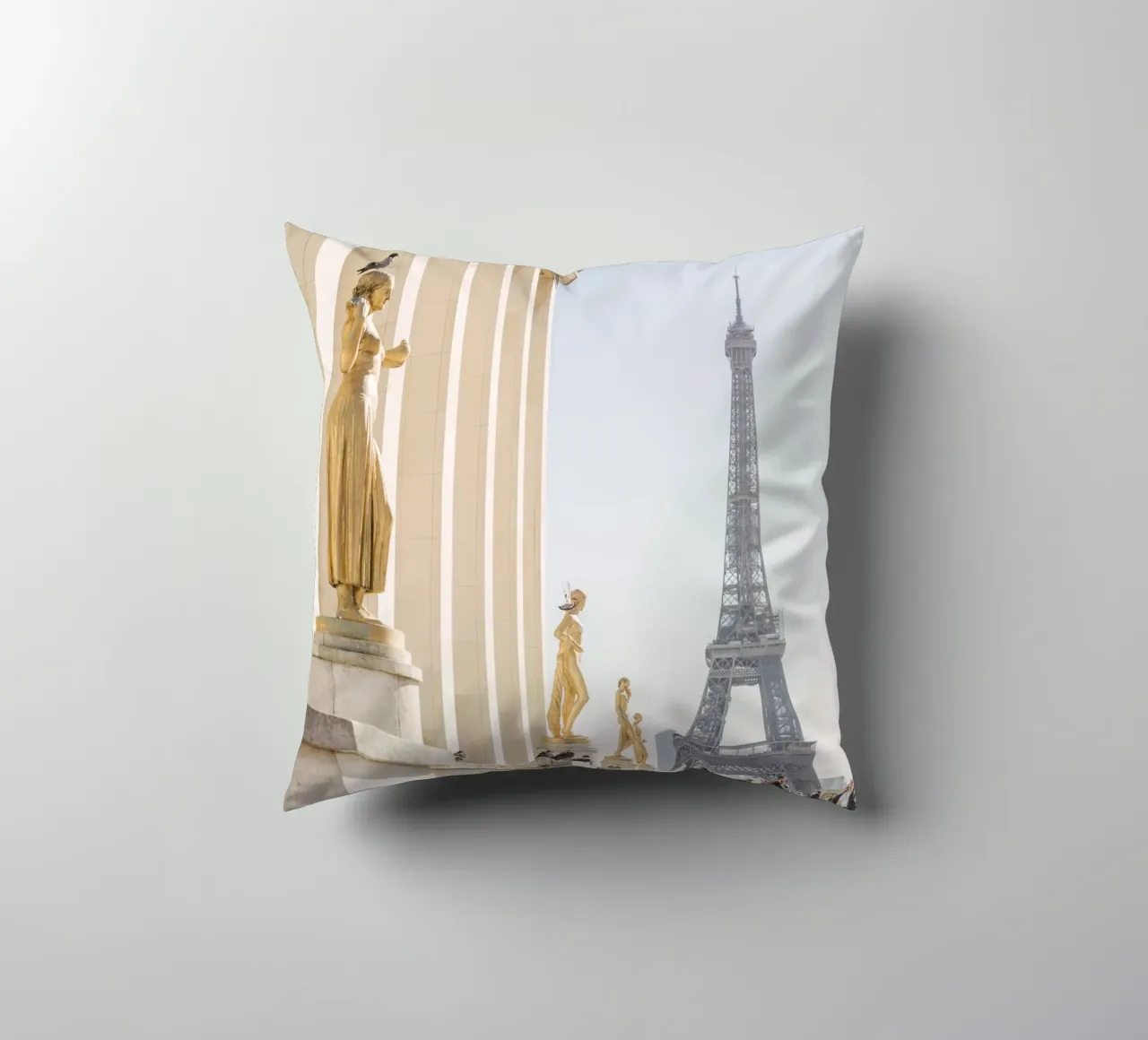 Golde Eiffel Tower cuscino da patiphotography