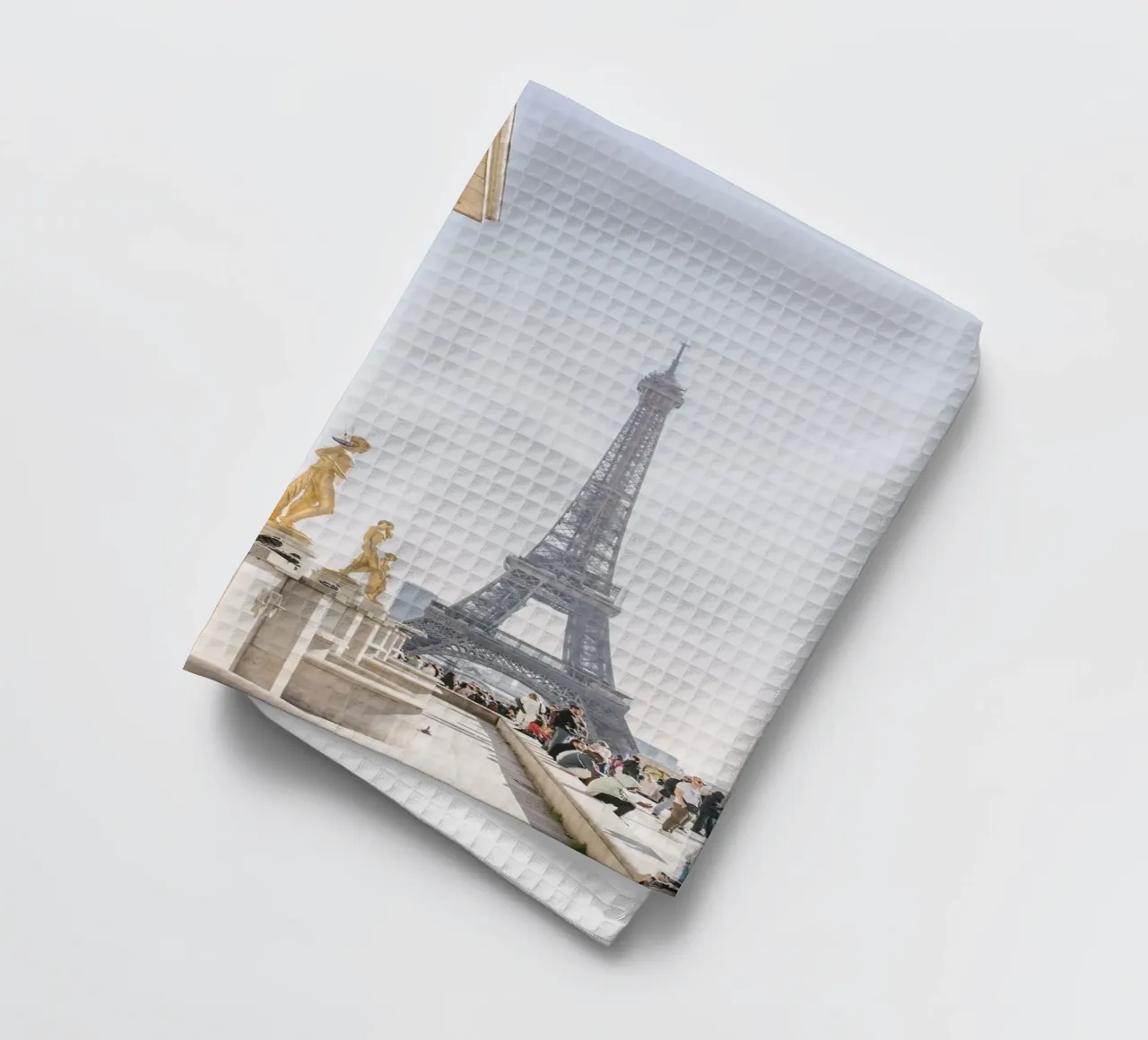 Golde Eiffel Tower torchon de patiphotography