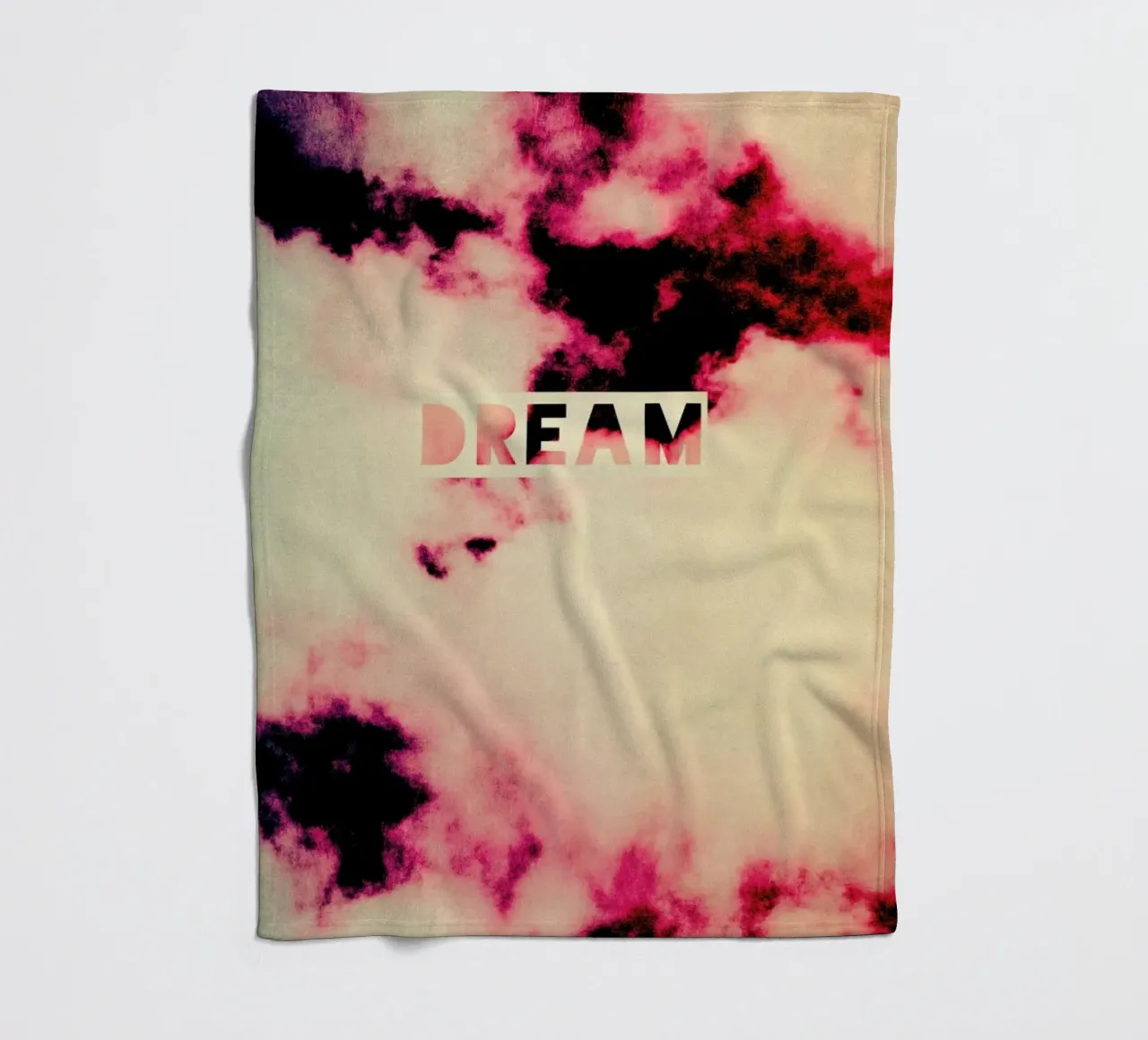 Pink Dreams coperta in pile da Ingrid Beddoes