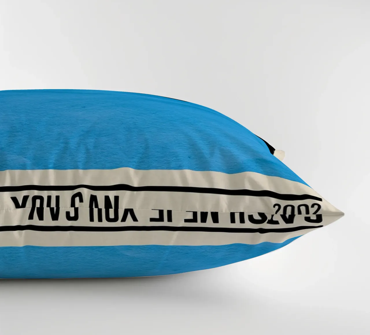 Catch Me If You Can cuscino da TheArtstudio