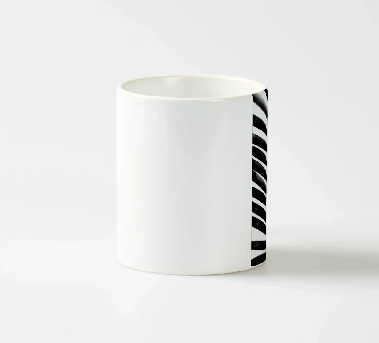 Palm II tazza in ceramica da Kristen Polsinelli