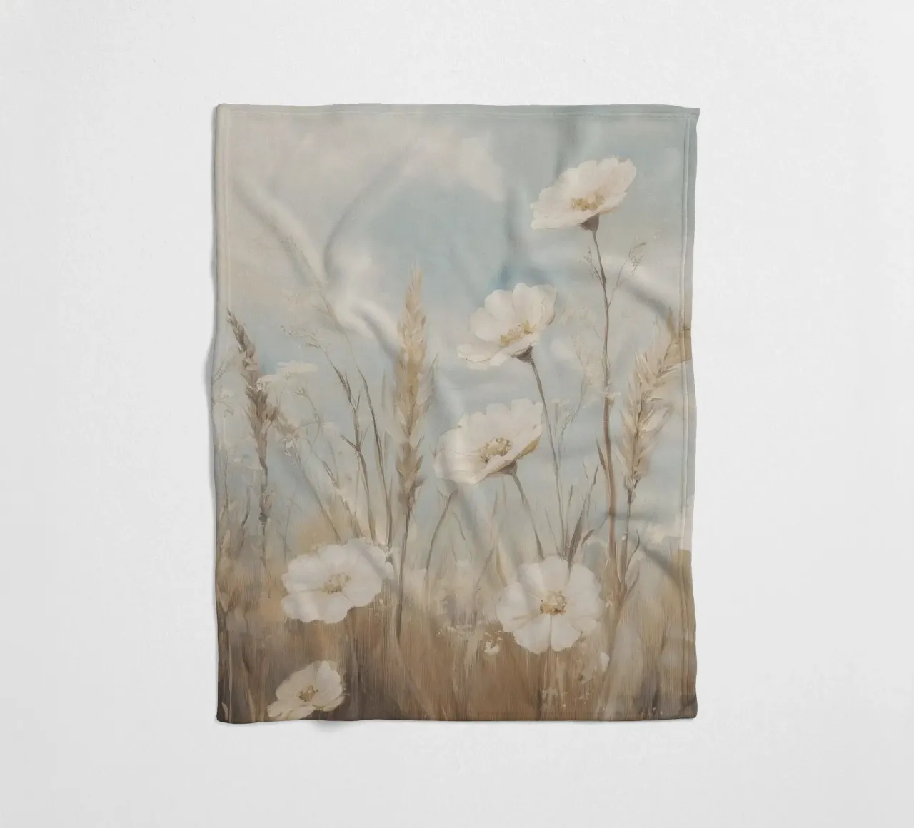 Campo tranquillo di erbe alte e fiori bianchi coperta in pile da Melloi Art Print