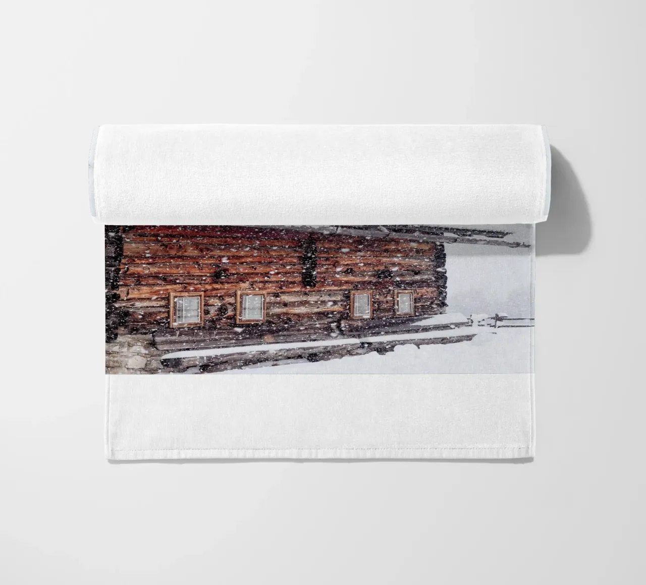 Capanna di neve in inverno design natura telo mare da Whole©
