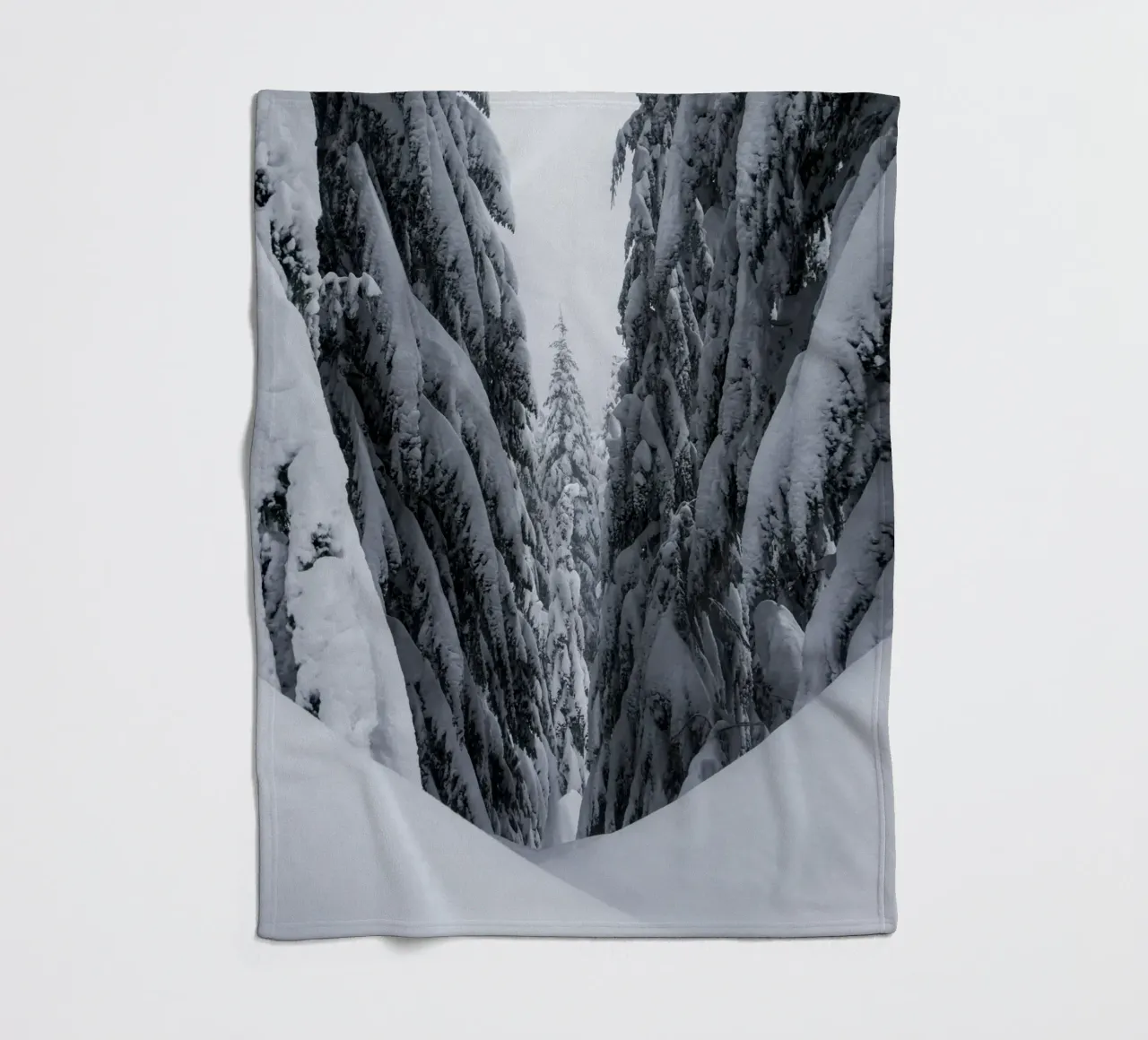 Sentiero forestale invernale design naturalistico coperta in pile da Whole©
