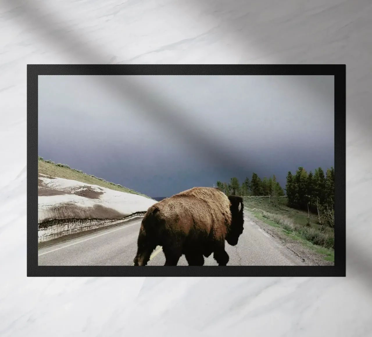 Street Walker Fußmatte von Kevin Russ