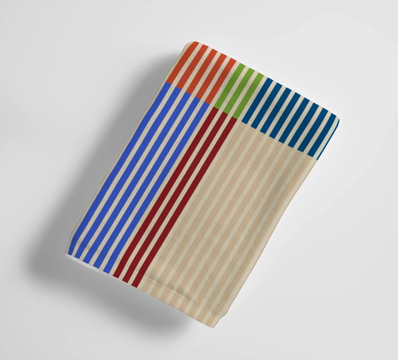 Linee colorate e lineari Bauhaus Patchwork Modello 1 asciugamano da bagno da Dominique Vari Abstract