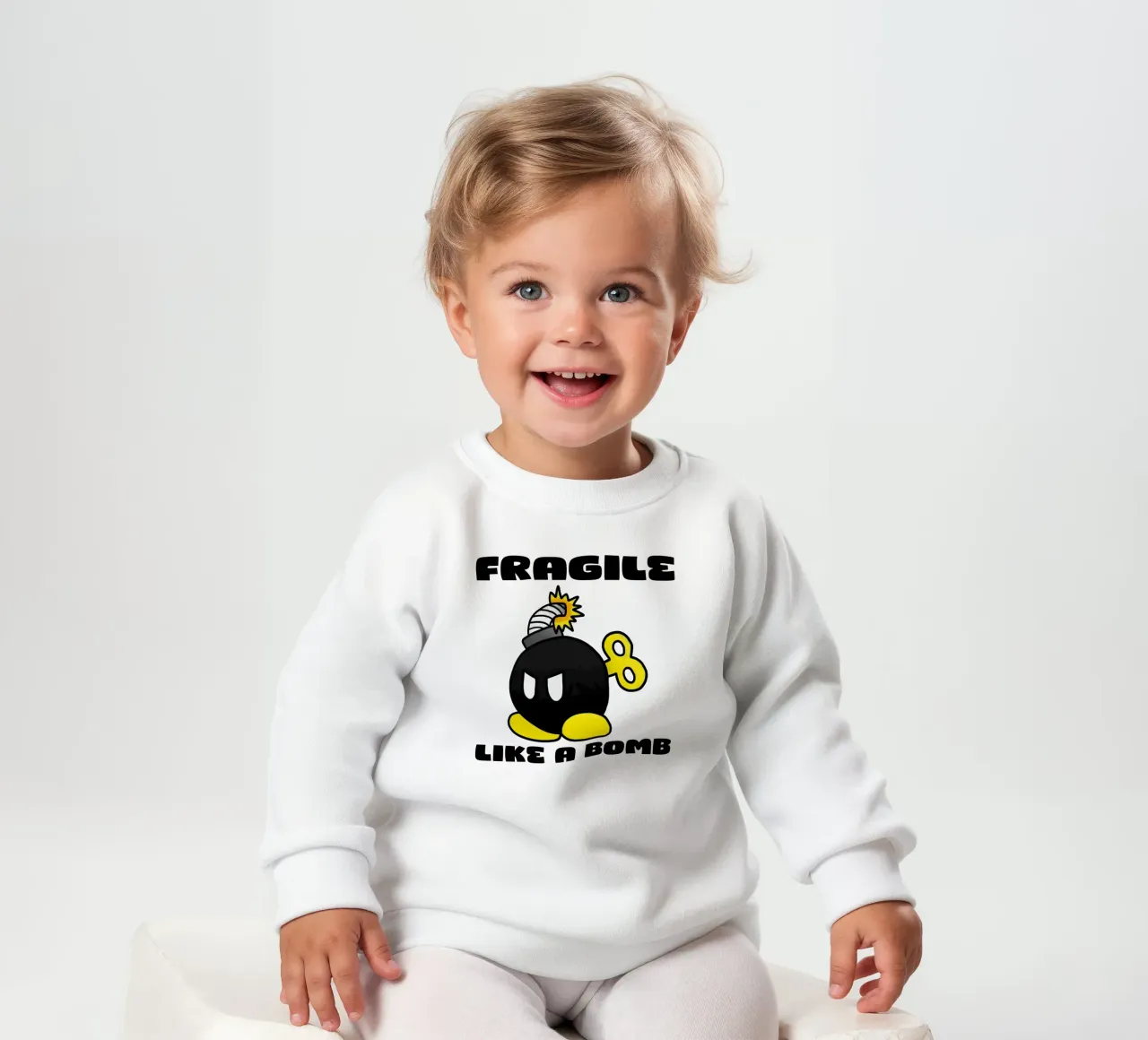 Frágil como una bomba sudadera de bebé de Loobs