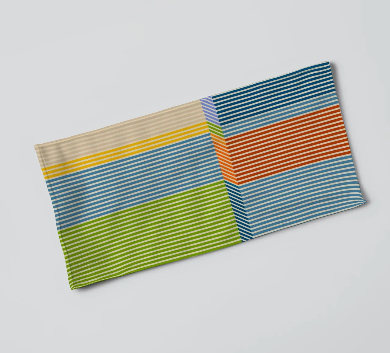 Bauhaus Buntes 3D-Linear-Streifen-Muster 2 Handtuch von Dominique Vari Abstract