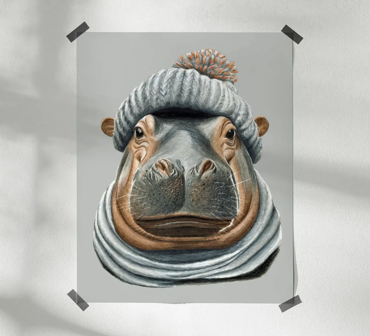 Ippopotamo con cappello a pompon poster con telaio in plastica da Graphit und Farbe