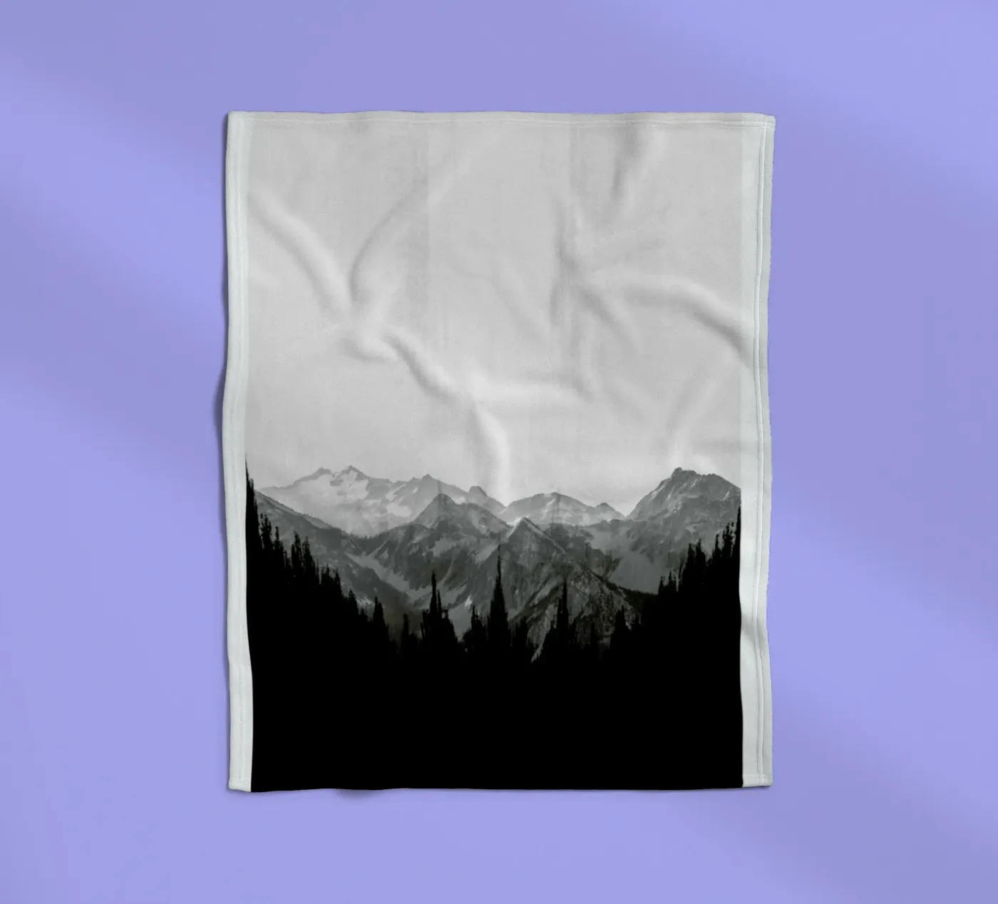 Brush Mountains Fleecedecke von The Wall Shop