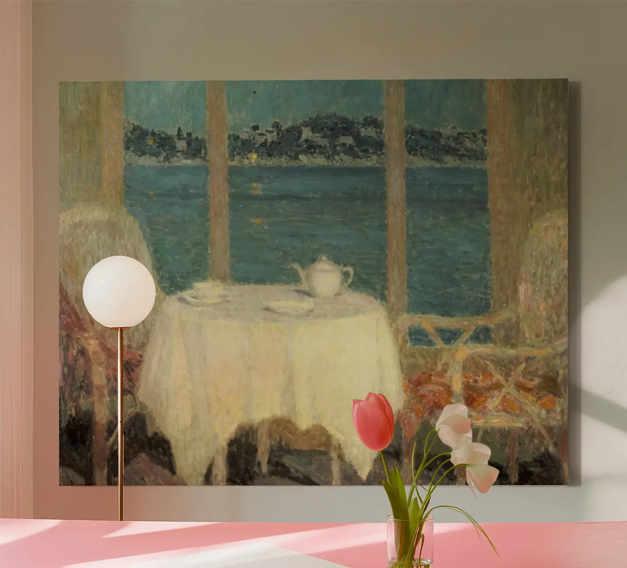 Henri Le Sidaner - Terrazza di fronte alla baia di St. Tropez tela con Cornice a cassetta da ARTOTHEK