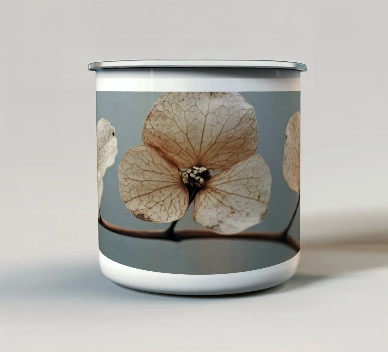 Three Beauties tazza in smalto da treechild