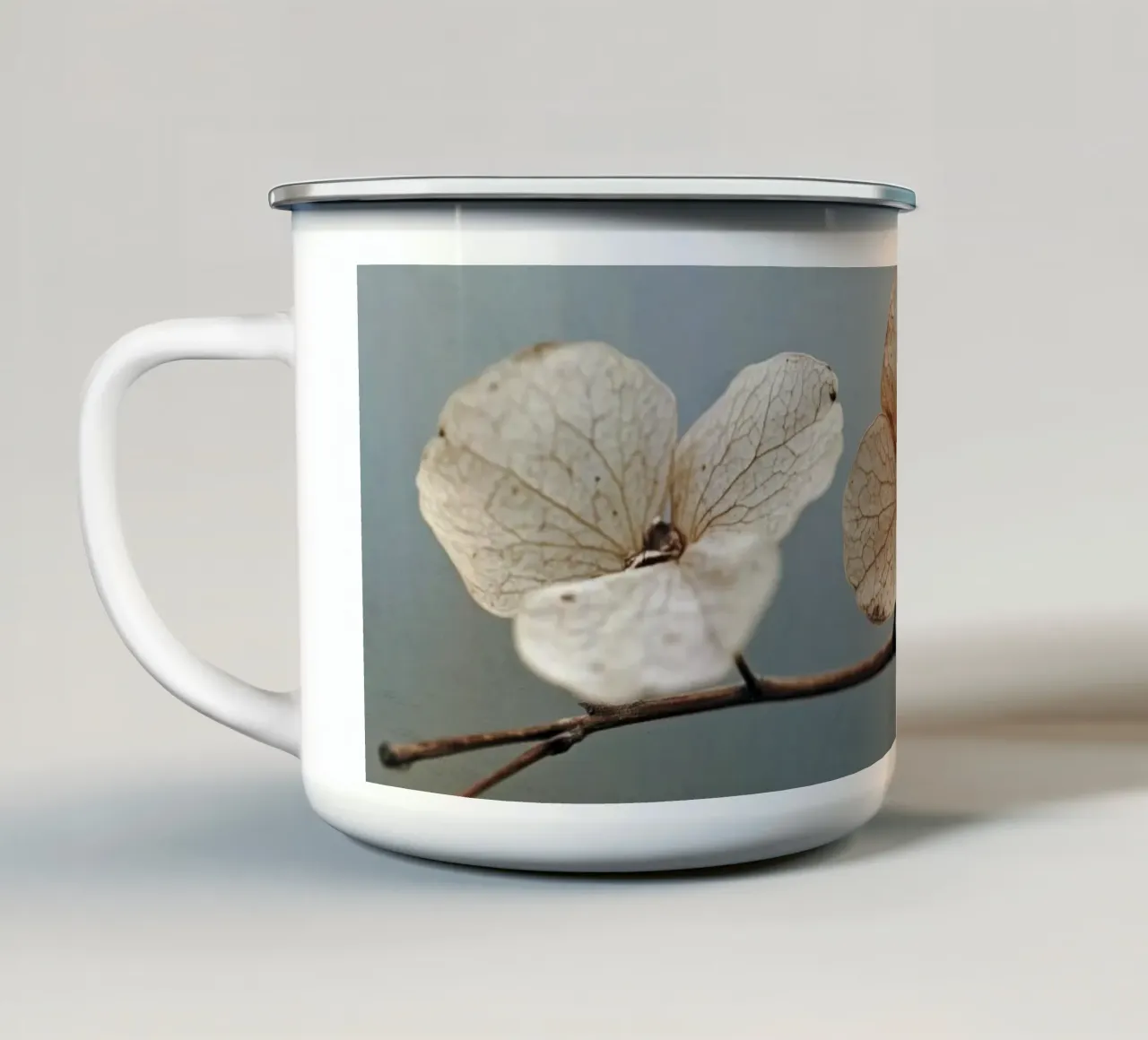 Three Beauties tazza in smalto da treechild