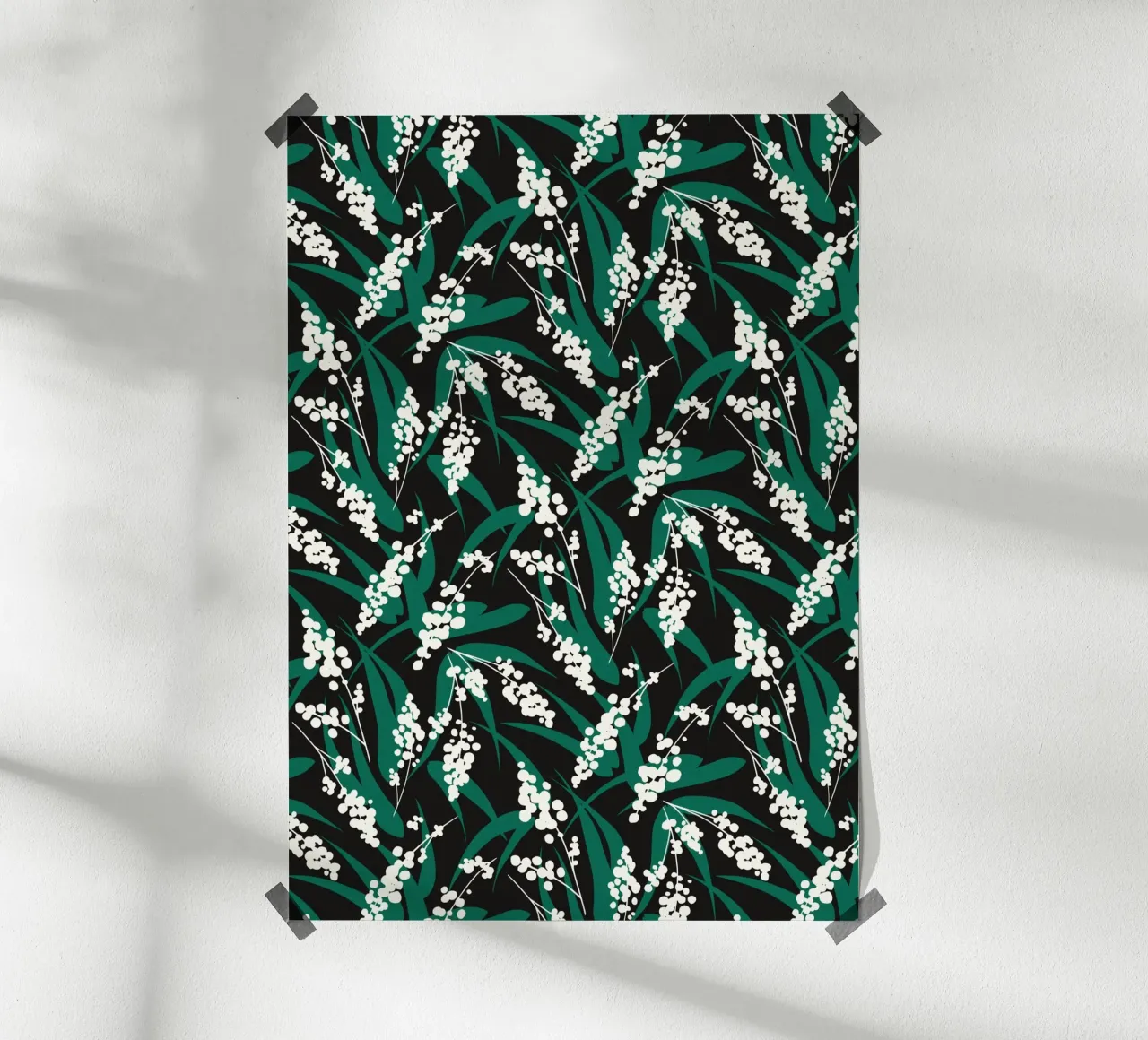 Woodland Foliage - Motivo botanico in bianco e verde poster con telaio in plastica da kookiepixel