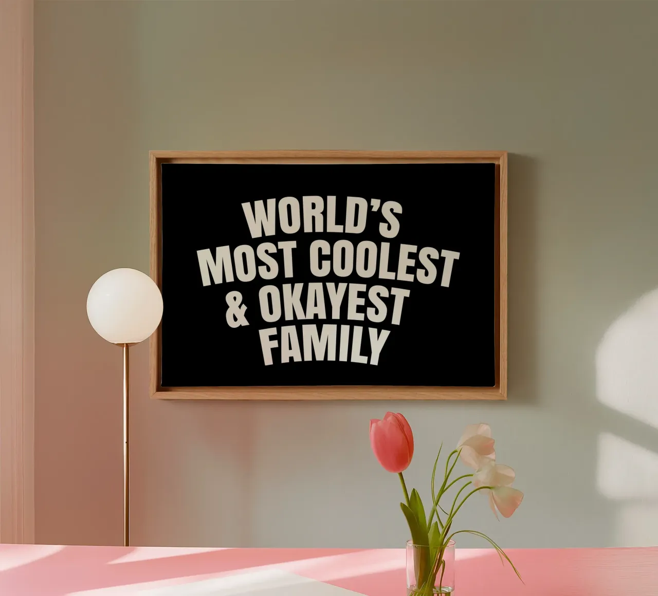 World's most coolest and okayest family tela con Cornice a cassetta da happieeagle