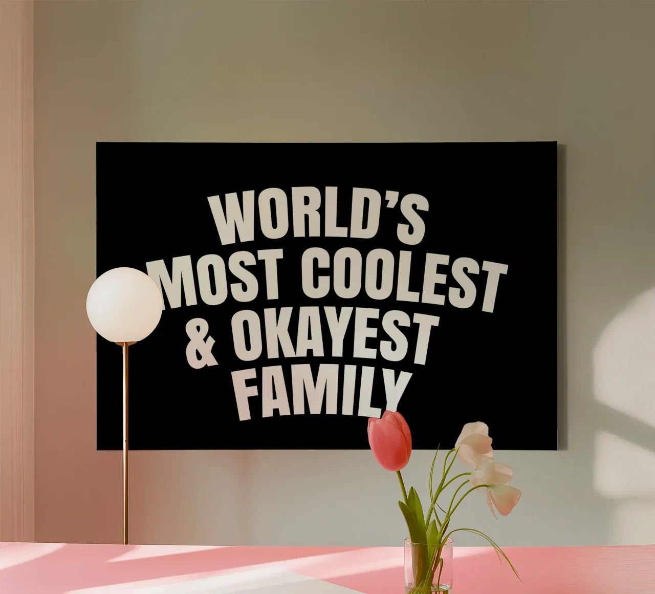 World's most coolest and okayest family tela con Cornice a cassetta da happieeagle
