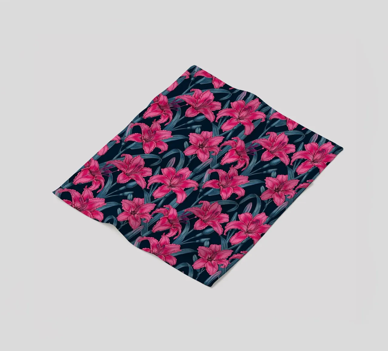 Fiori di giglio rosa coperta in pile da Painted Nature