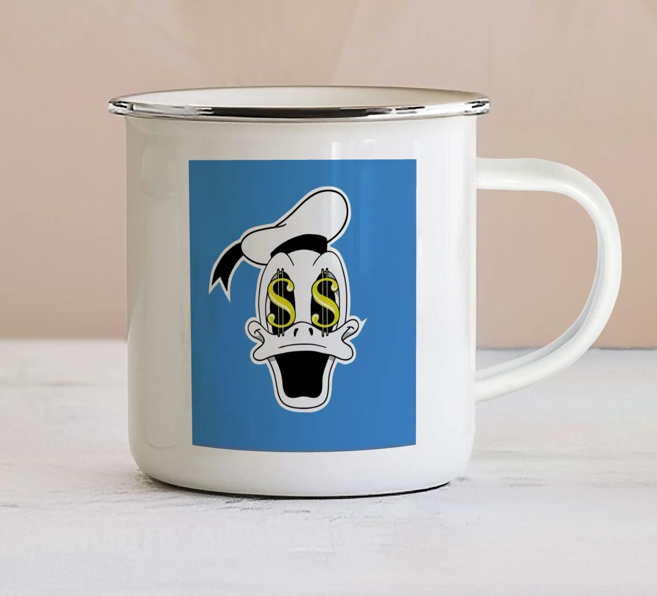 The Cash Duck tazza in smalto da Zhi Yun Zhang