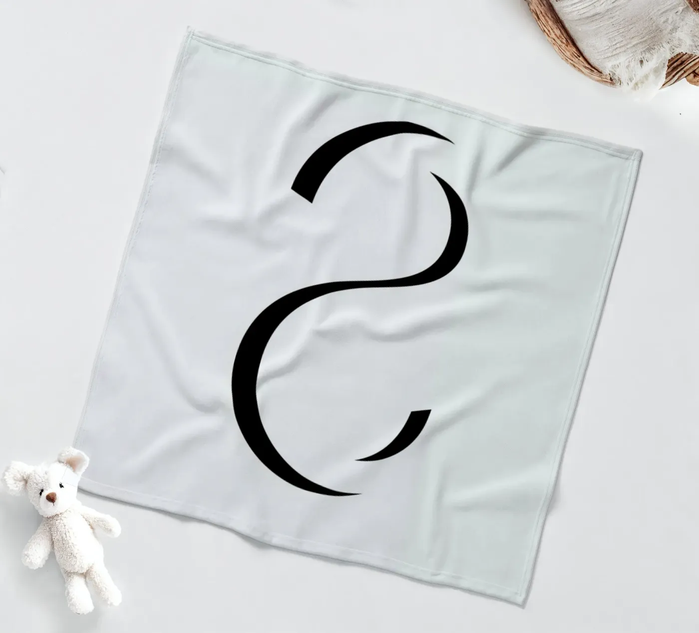 Alpha - S Fleecedecke von Emerybloom