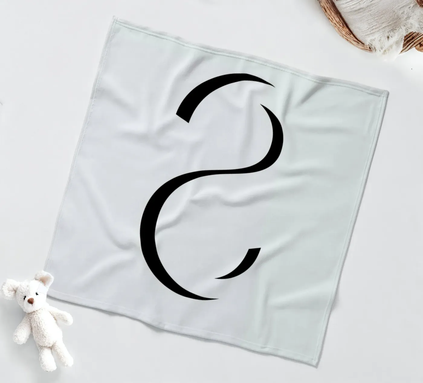 Alpha - S Fleecedecke von Emerybloom