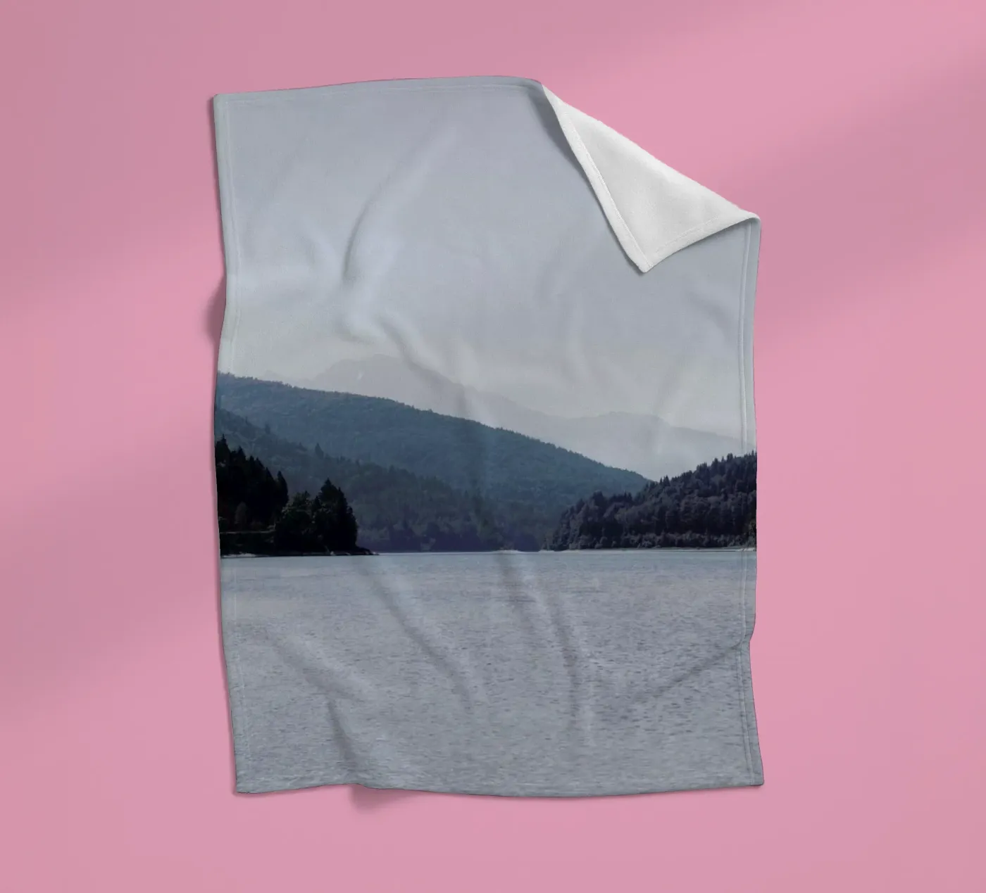 Blauton fleece blanket by Picture On The Fridge